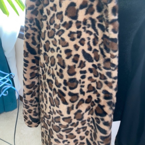 Faux Fur, Leopard print coat - Picture 8 of 10